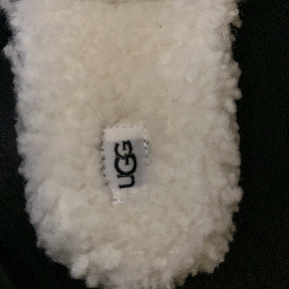 New Women’s Size 8 UGG FLUFFITA SANDLE - Picture 5 of 8
